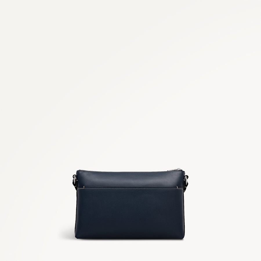 Pockets Medium Ziptop Ew Cross Body Naval - 113822