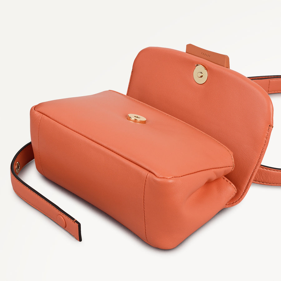 The Belsize - Puffy Small Flapover Shoulder Lobster - 113827