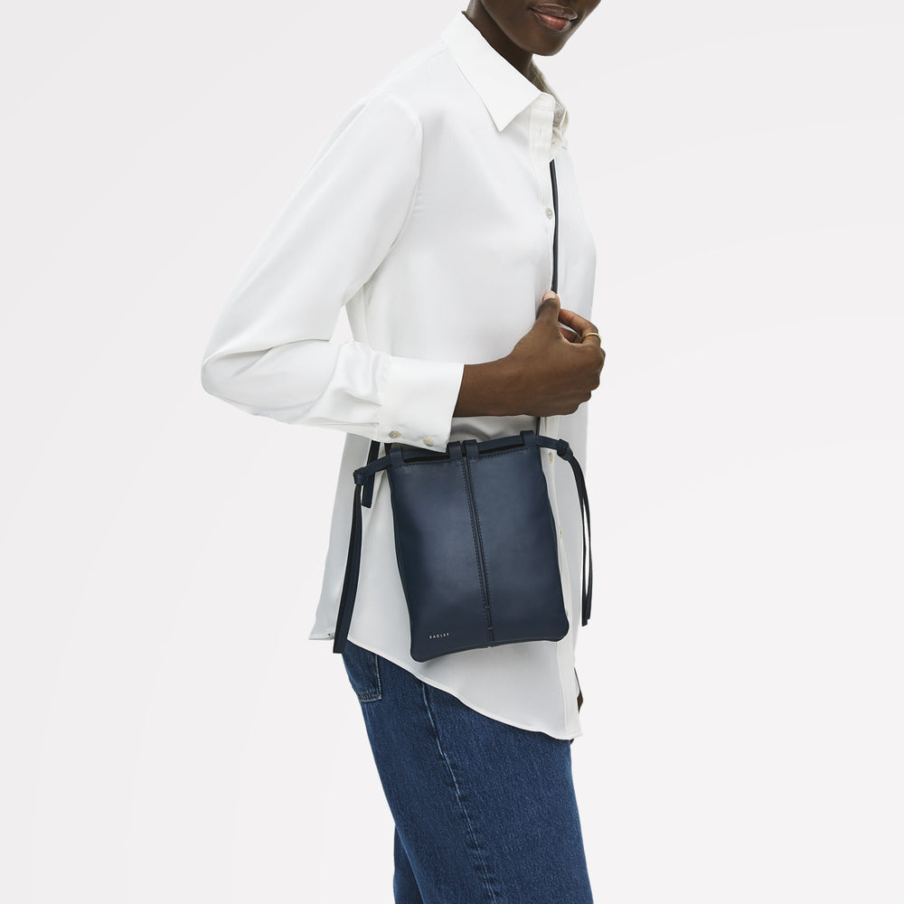 The Connaught Small Open Top Cross Body Naval - 113834