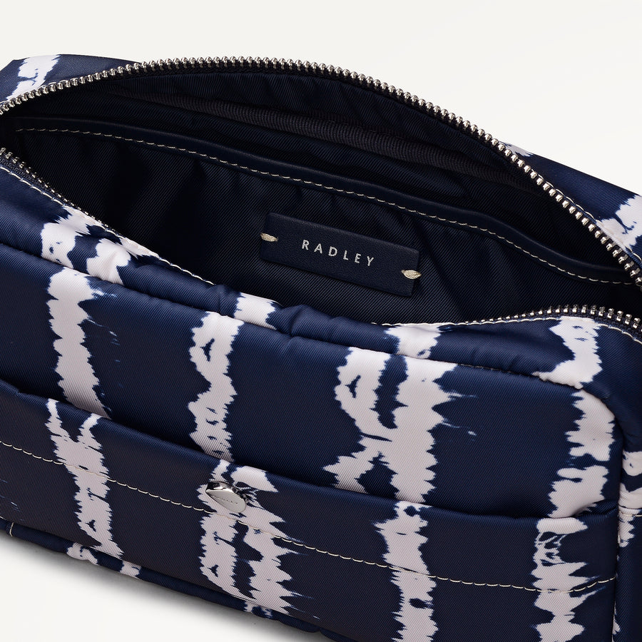 Halley Row - Tie Dye Stripe Small Ziptop Cross Body Naval - 113845