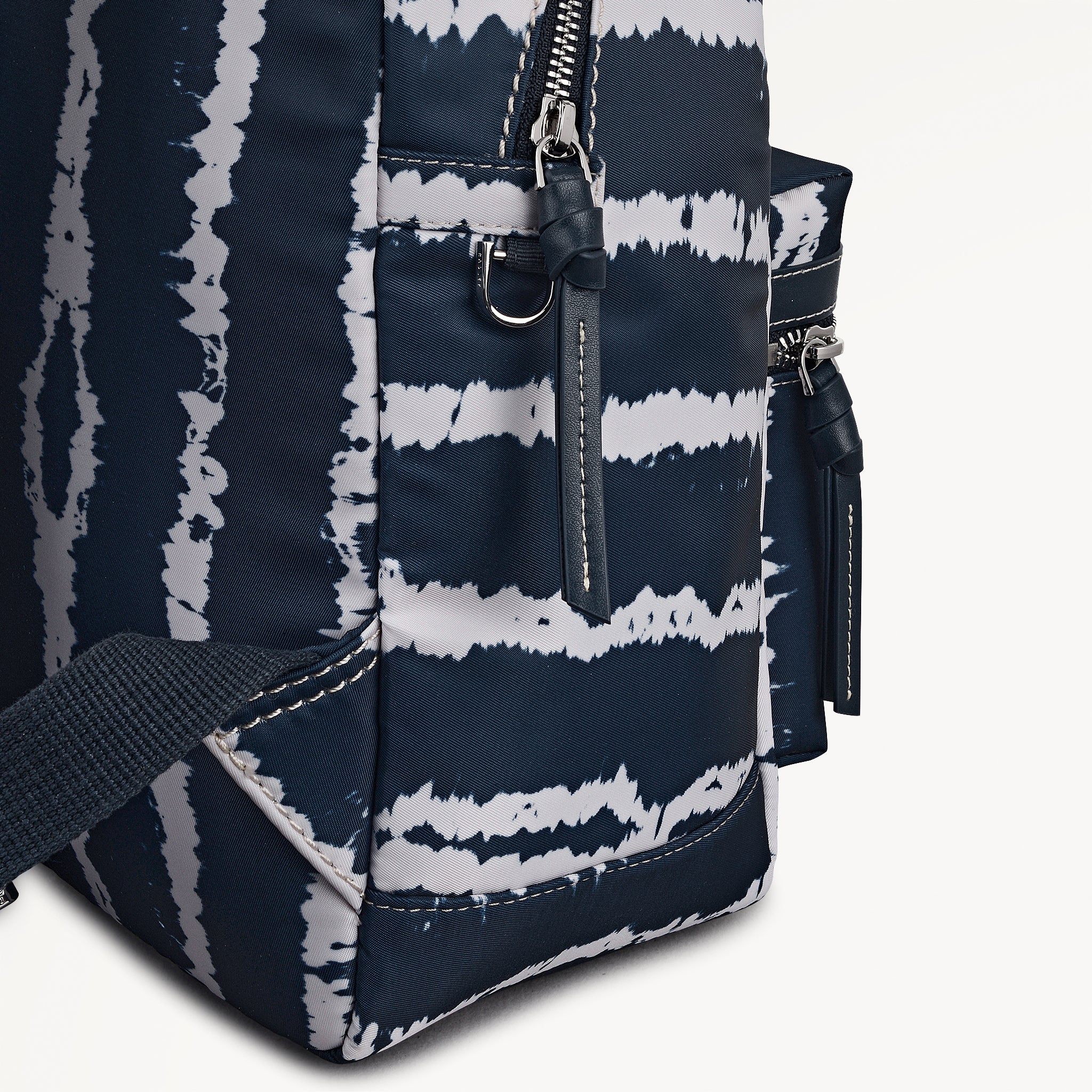 Halley Row - Tie Dye Stripe Medium Ziptop Backpack Naval - 113848