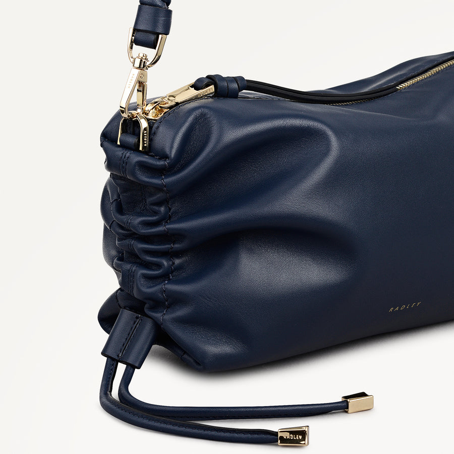 Eden Row Small Ziptop Cross Body Naval - 113865
