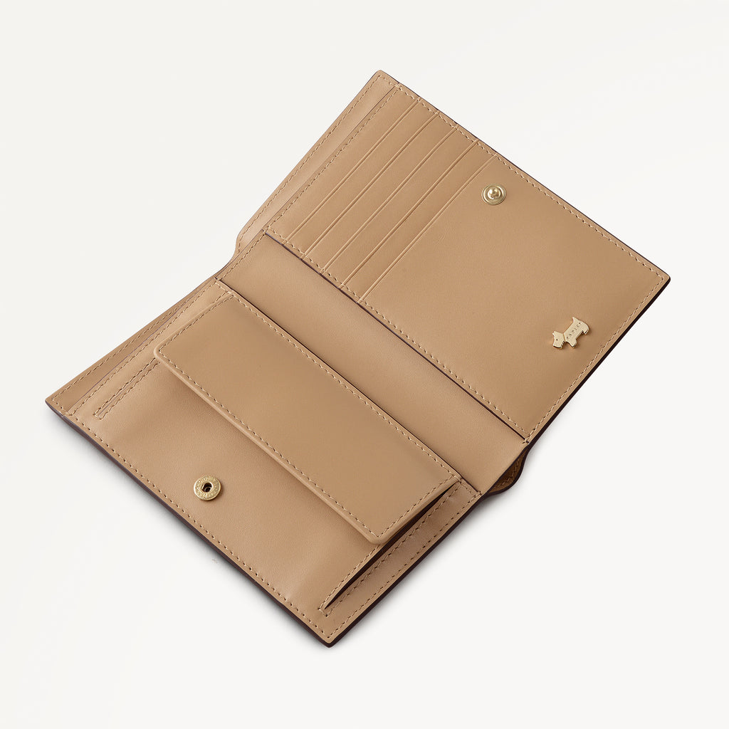 Heritage Lane Medium Bifold Purse Sahara - 113897