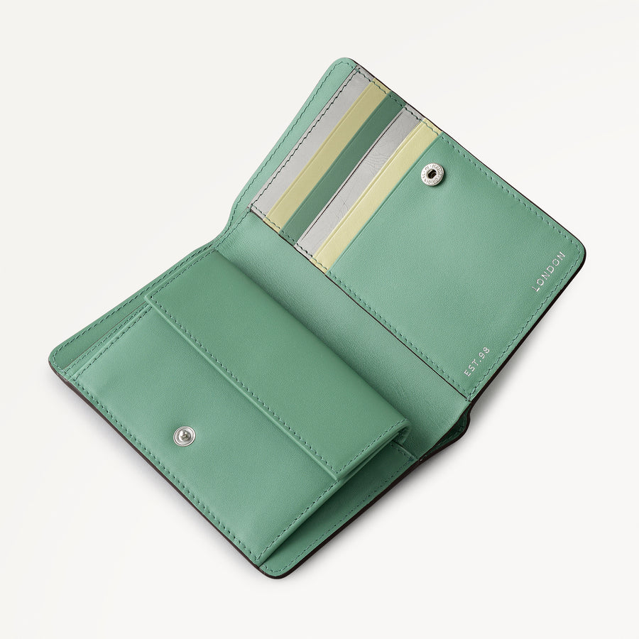 Picton Place - Grasshopper Medium Bifold Purse Cactus - 113916