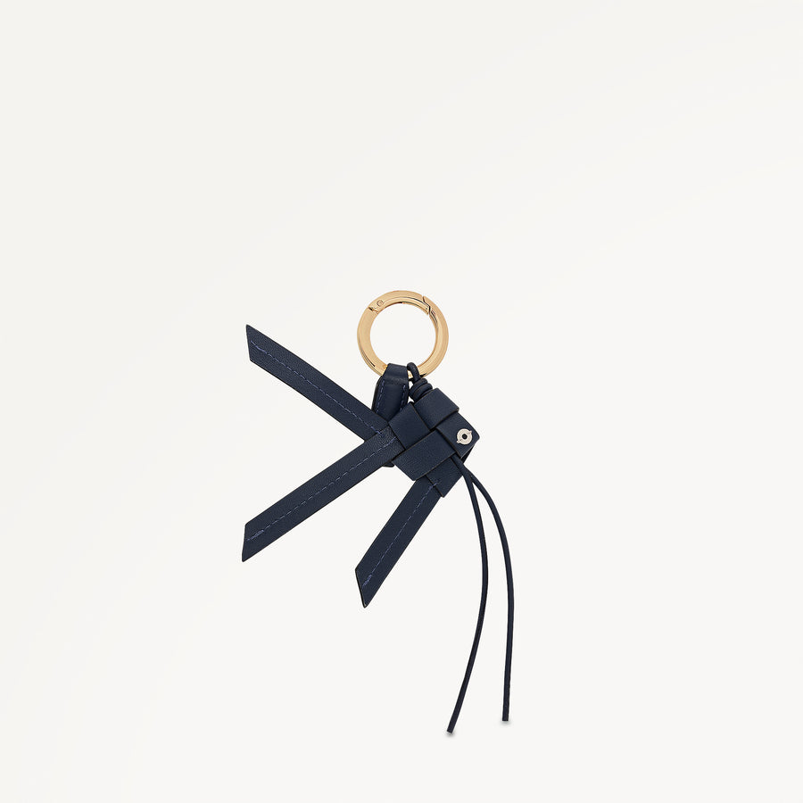 Finn Bag Charm Naval - 113925