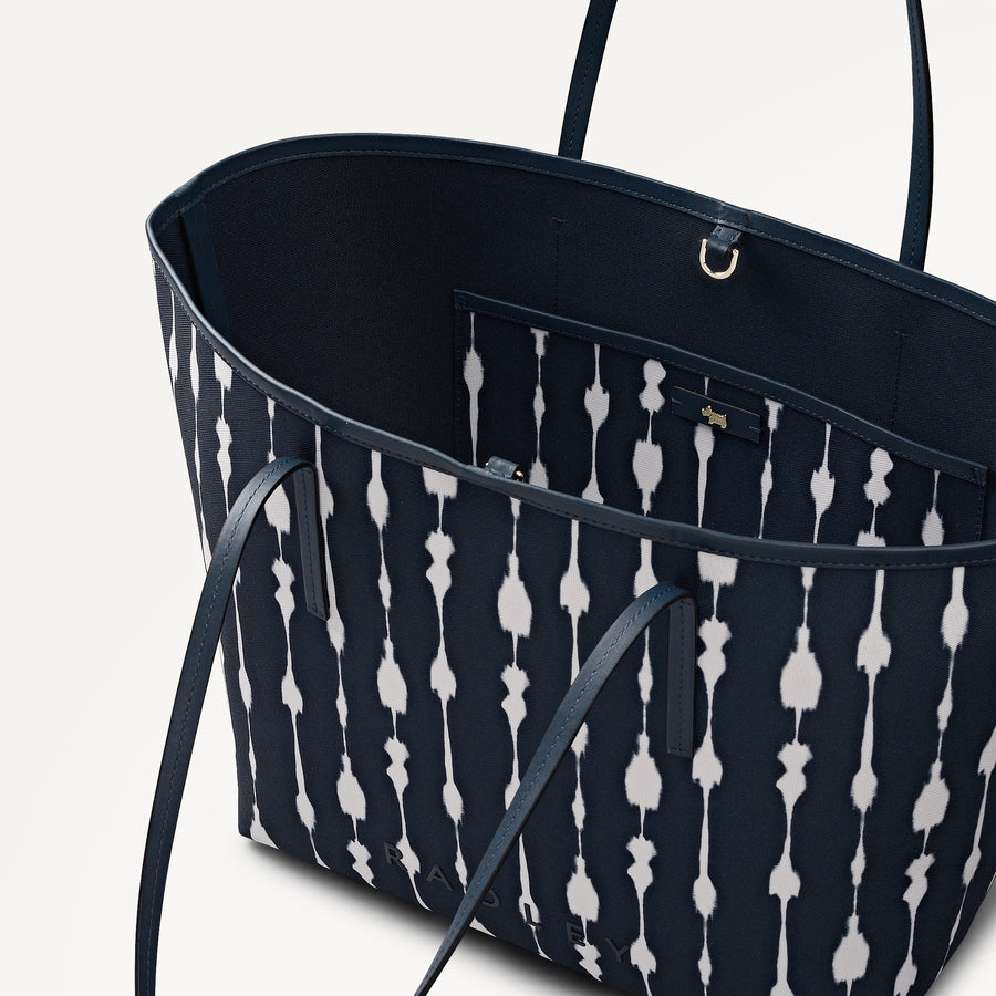ADDISON TIE DYE STRIPE LARGE OPEN TOP TOTE NAVAL