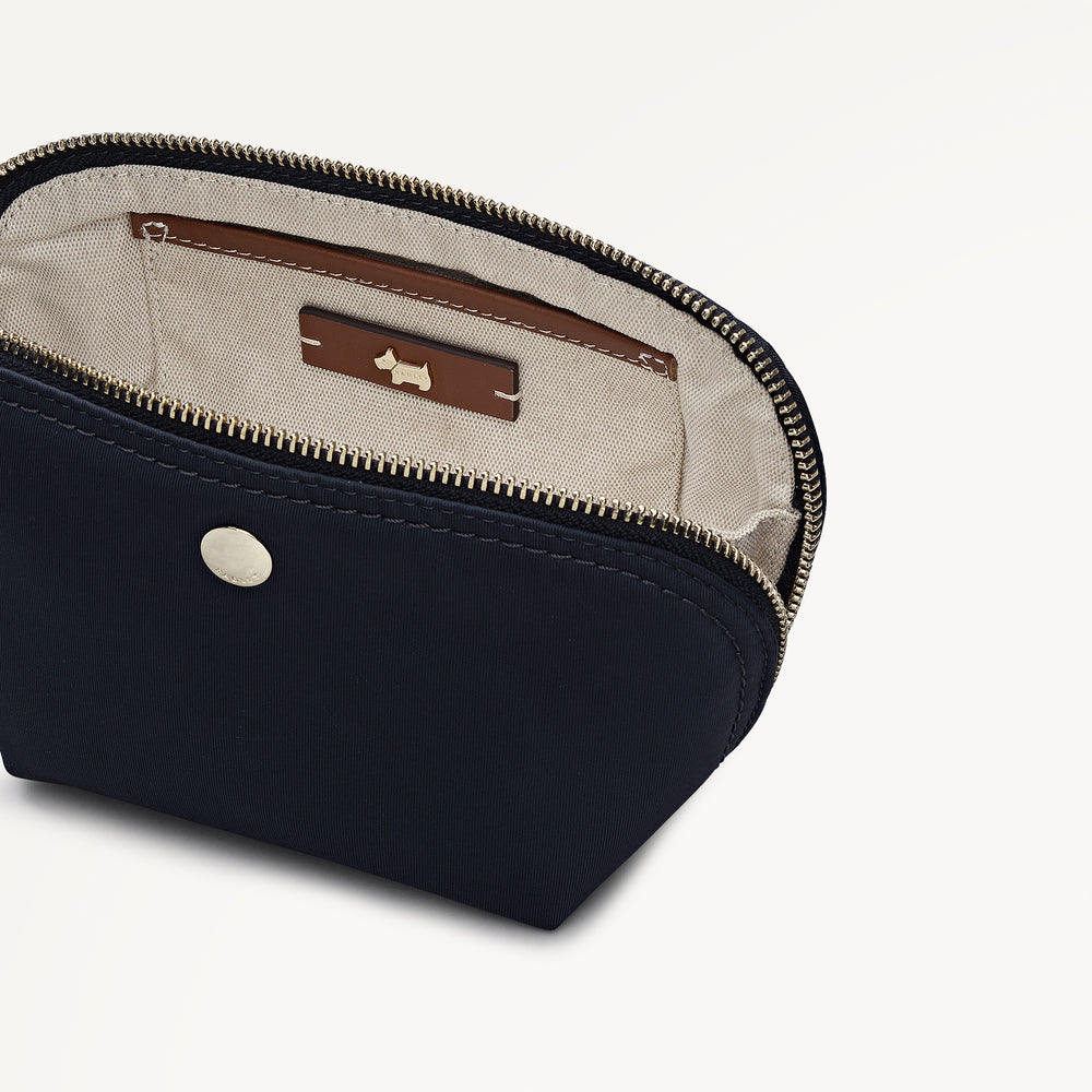 Bramwell Lane - Responsible Medium Cosmetic Pouch Ink - 114117
