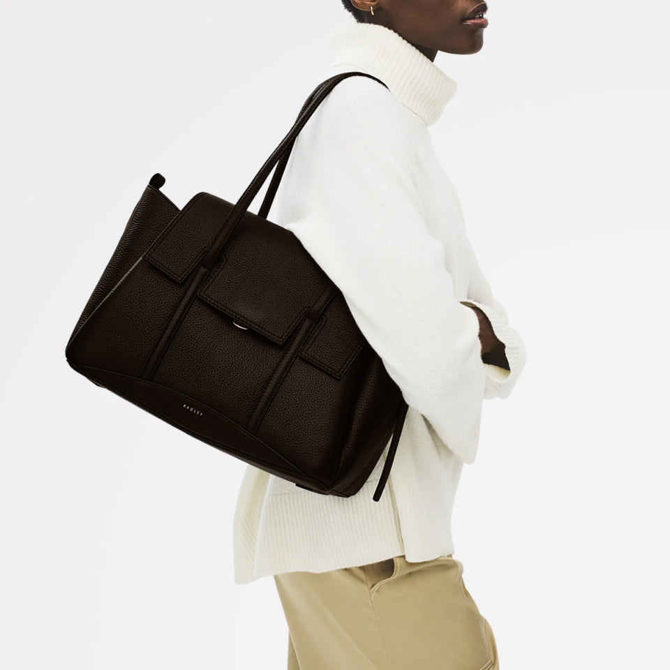 The Chancery Leather Medium Flapover Shoulder Bag in Dark Oak - 113311