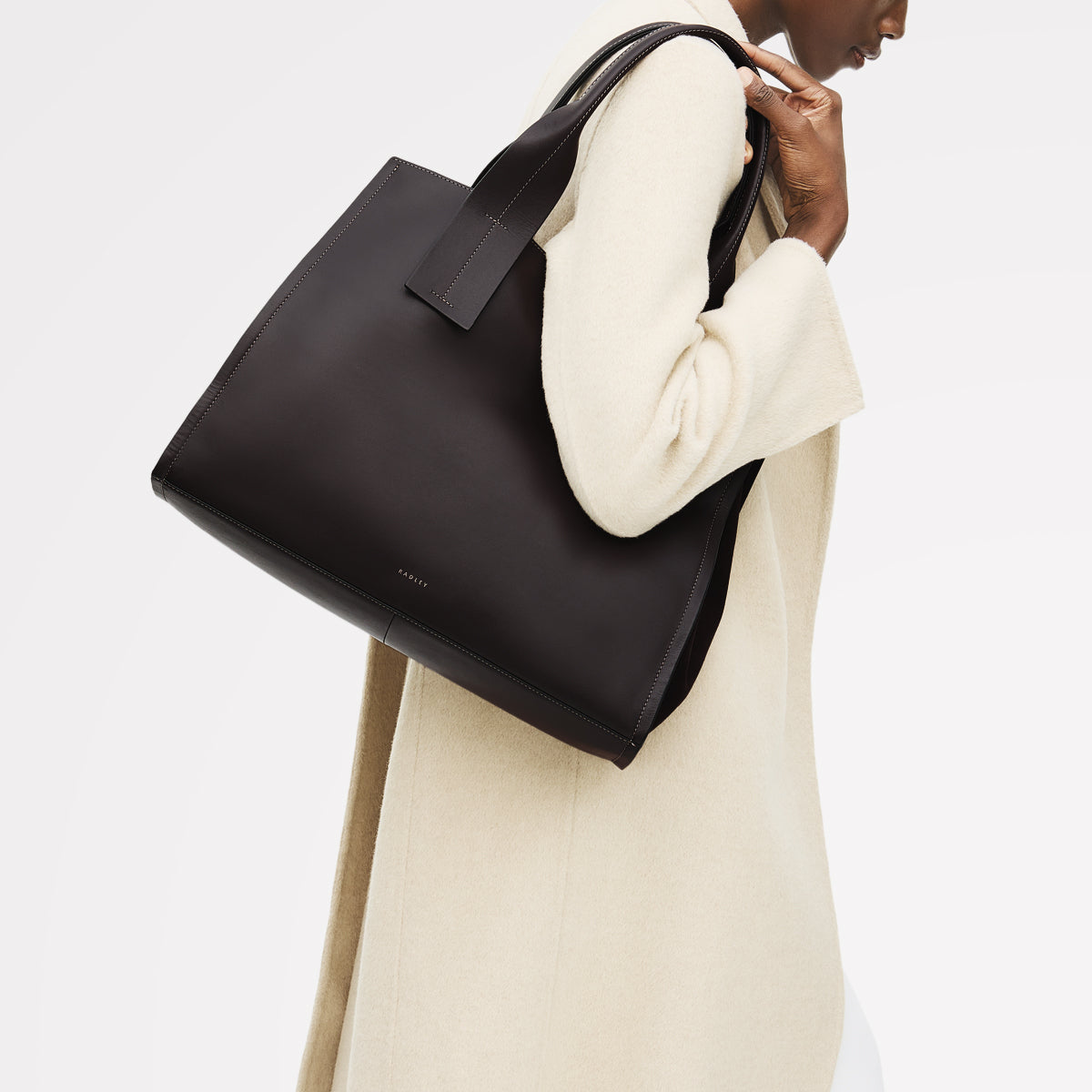 The Strand Large Open Top Shoulder Dark Oak - 113074