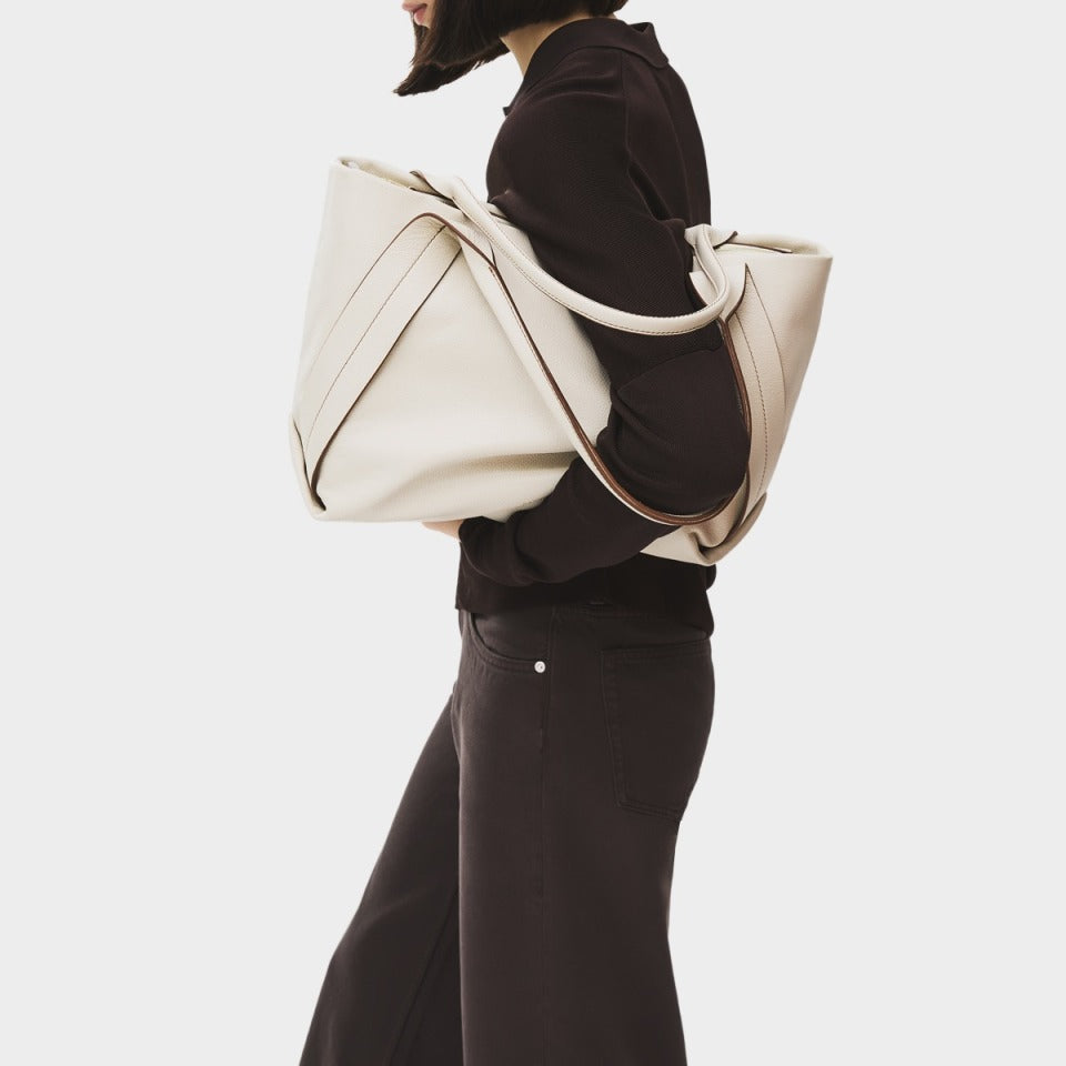 The Evie Large Ziptop Shoulder Salt - 113131