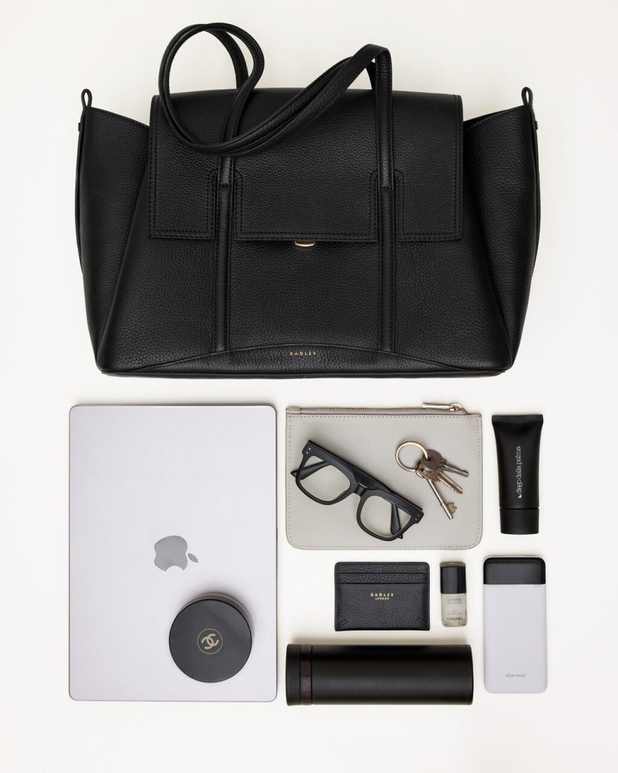 The Chancery Leather Large Flapover Shoulder Bag in Dark Oak - 112166