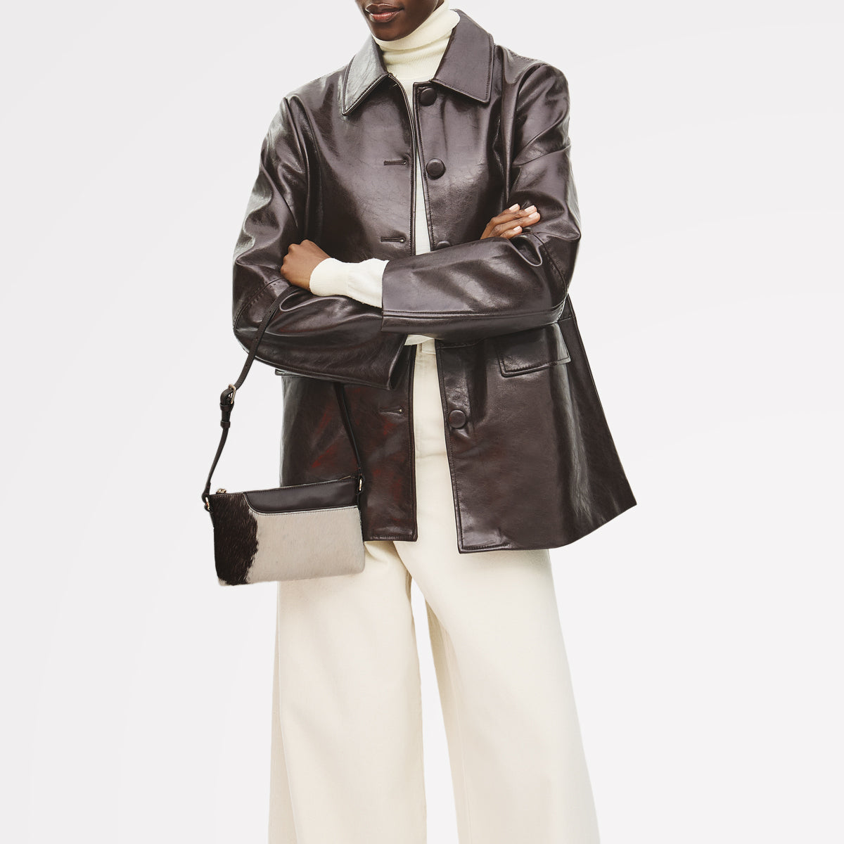 Pockets - Cow Hide Mini Ziptop EW Shoulder Dark Oak - 113066