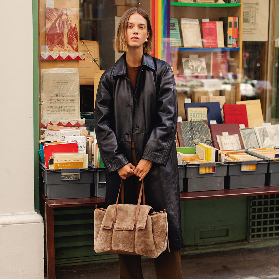 The Chancery Leather Medium Flapover Shoulder Bag in Saddle - 112255