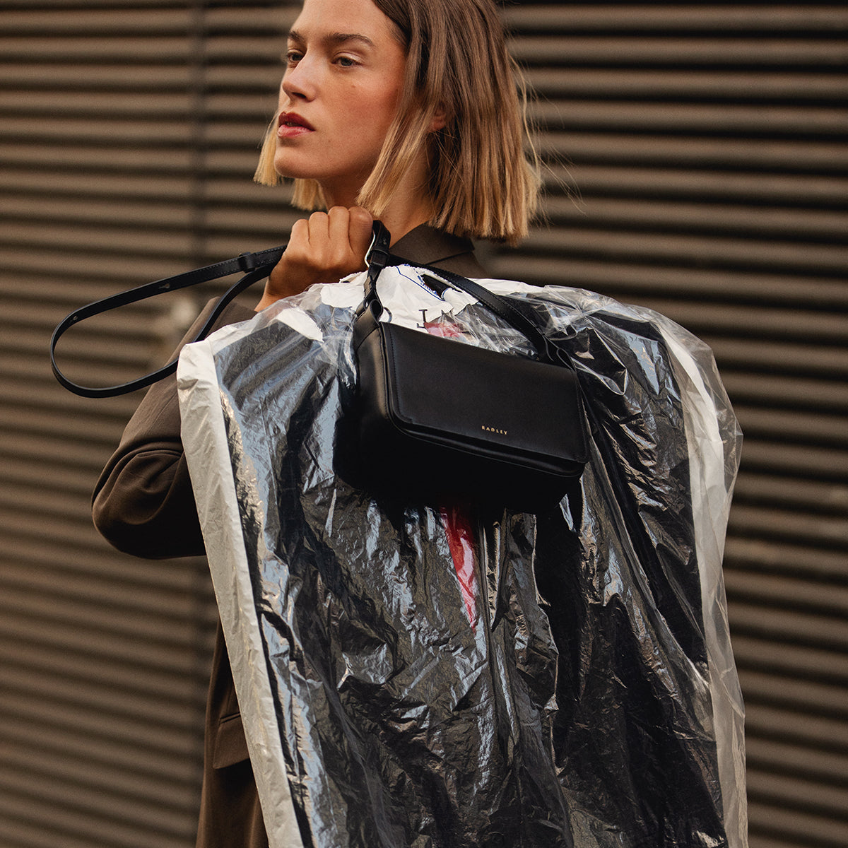 Westwell Lane Leather Small Flapover Cross Body Bag in Black - 112300