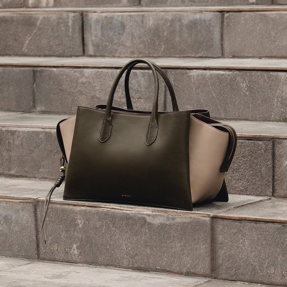 The Romilly Leather Large Ziptop Grab Bag in Pine Needle - 112268