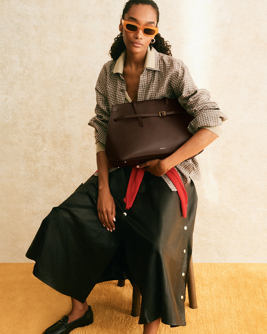 The Christina Large Ziptop Shoulder Dark Oak  - 112196