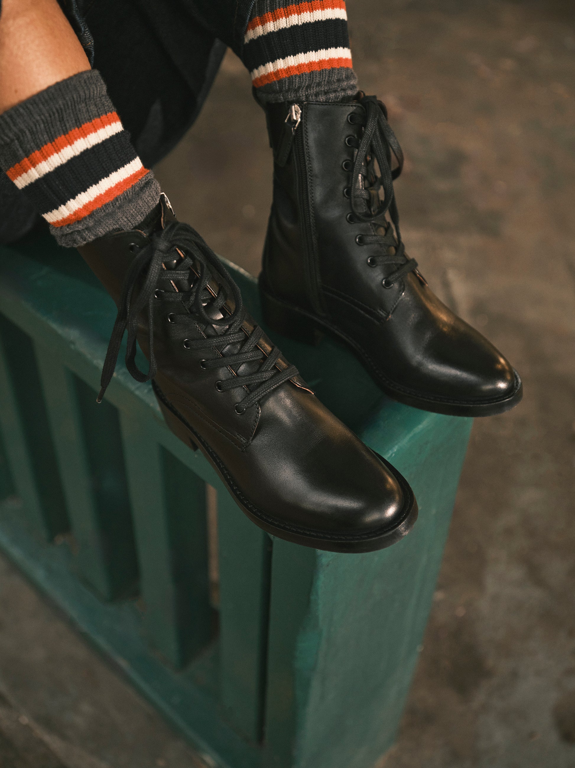 Rotherhithe Street Clean Military Lace Up Boot Black - 112548