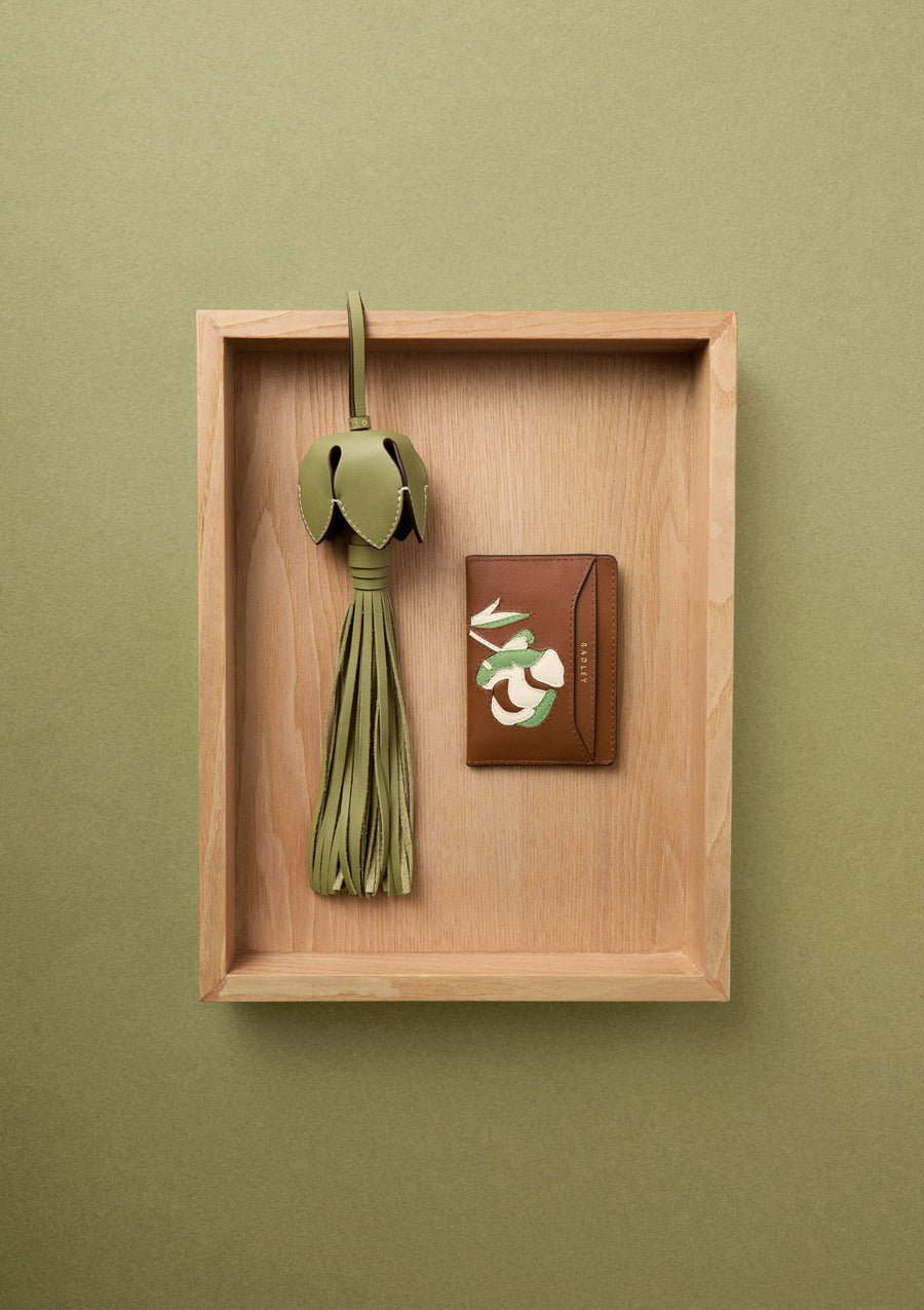 Cognac Card Holder & Apple Charm