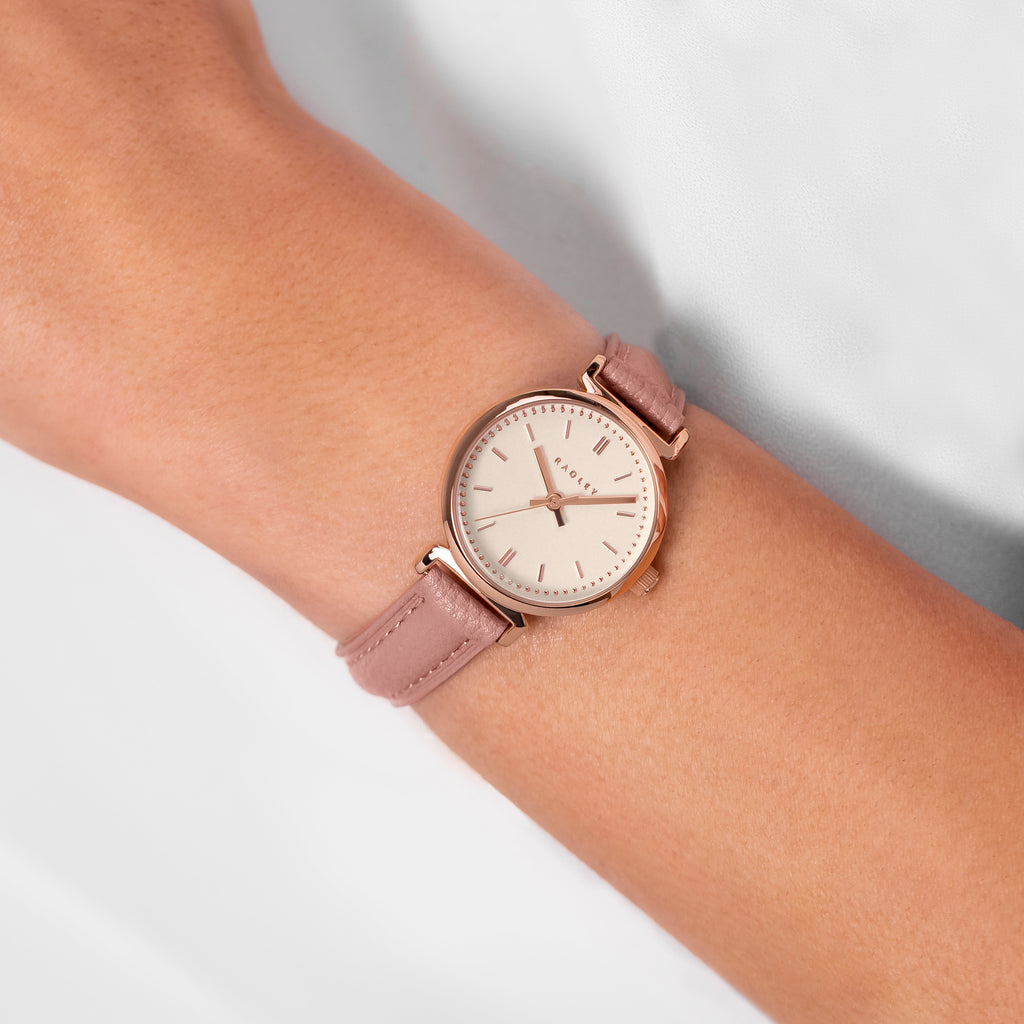 The Abbey Mni T-Bar Leather Strap Watch Carnation - RY21977