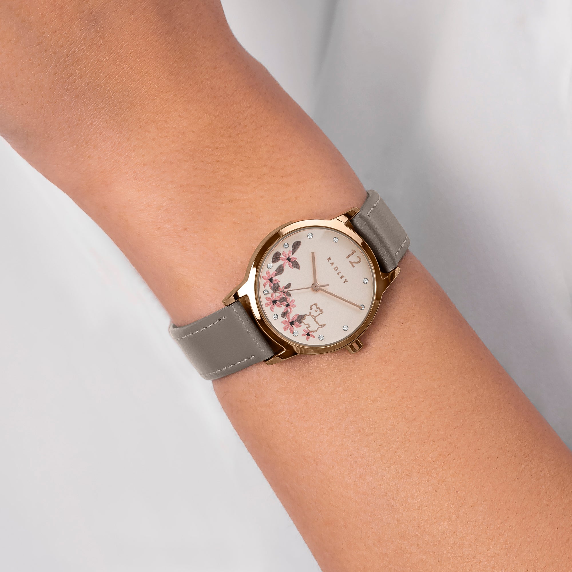 Spring Daze 31Mm Leather Strap Watch Coffee - RY22030A