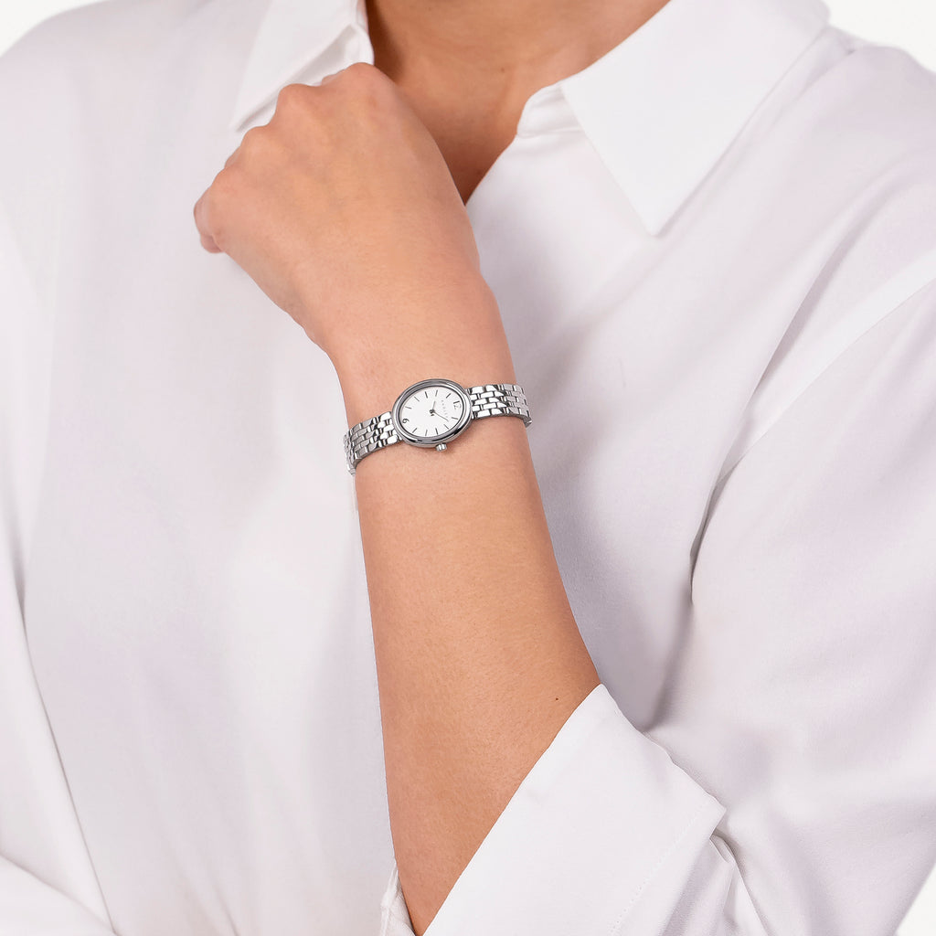 The Evie Oval Bracelet Watch Silver - Ry4691