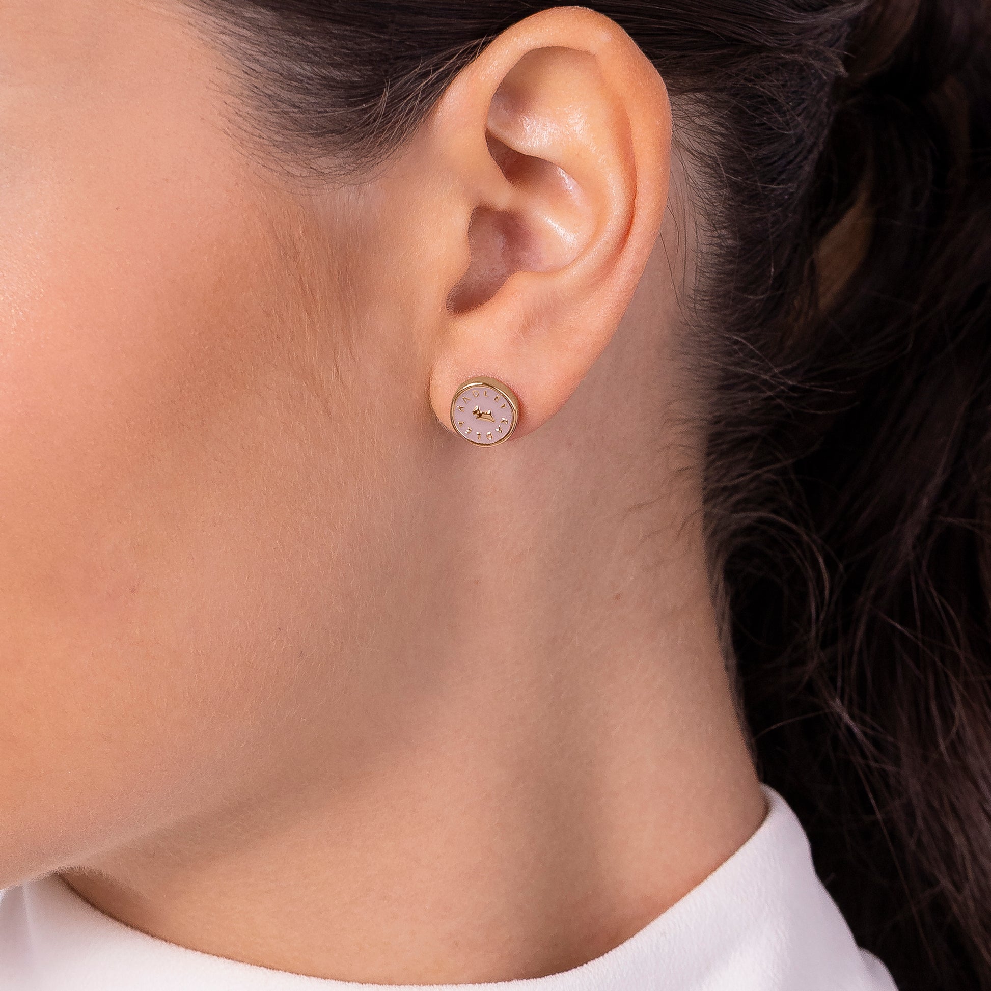 BROOK AVENUE ENAMEL ROUND EARRINGS PINK
