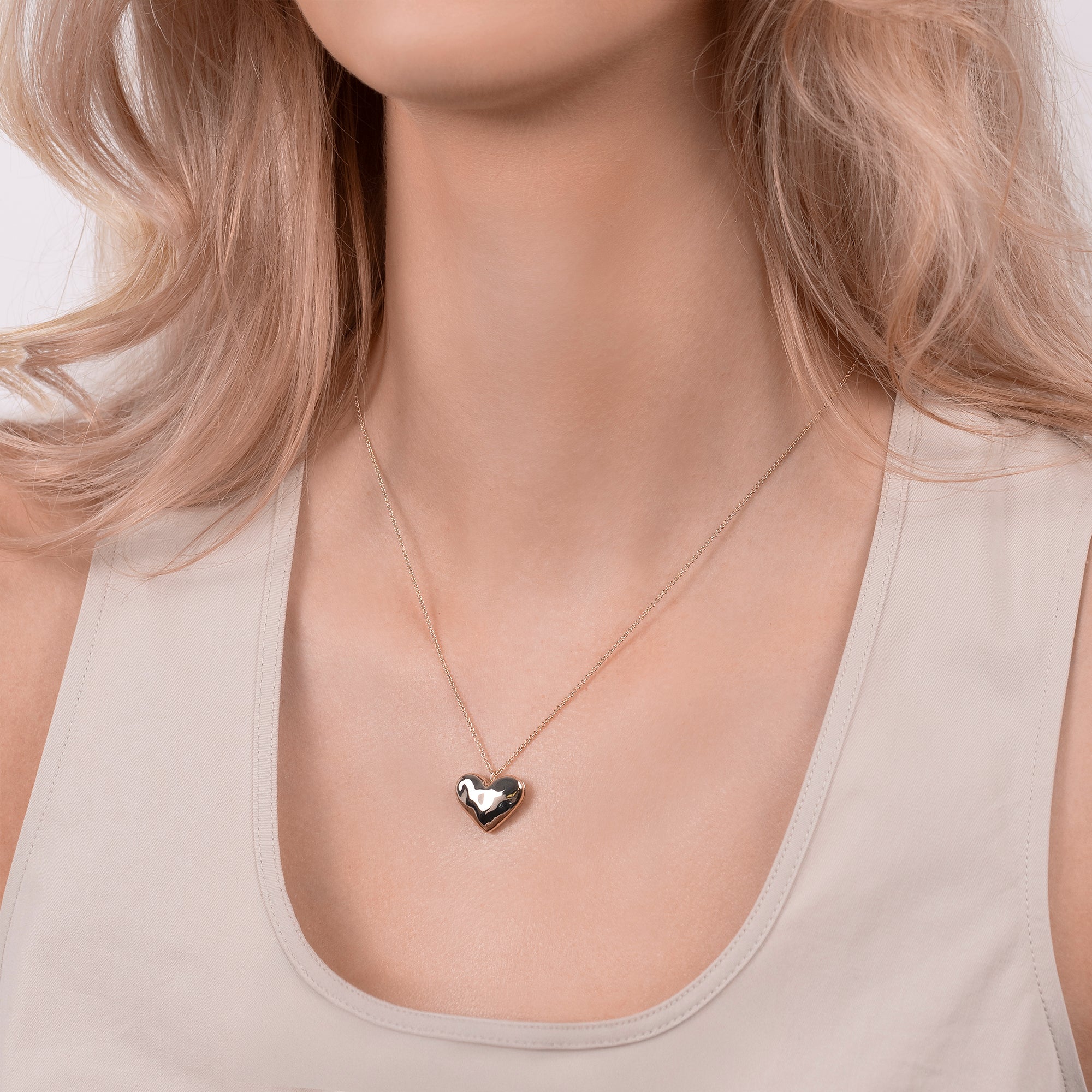 Beaton Close Hammer Heart Locket Necklace Gold - RYJ2516S