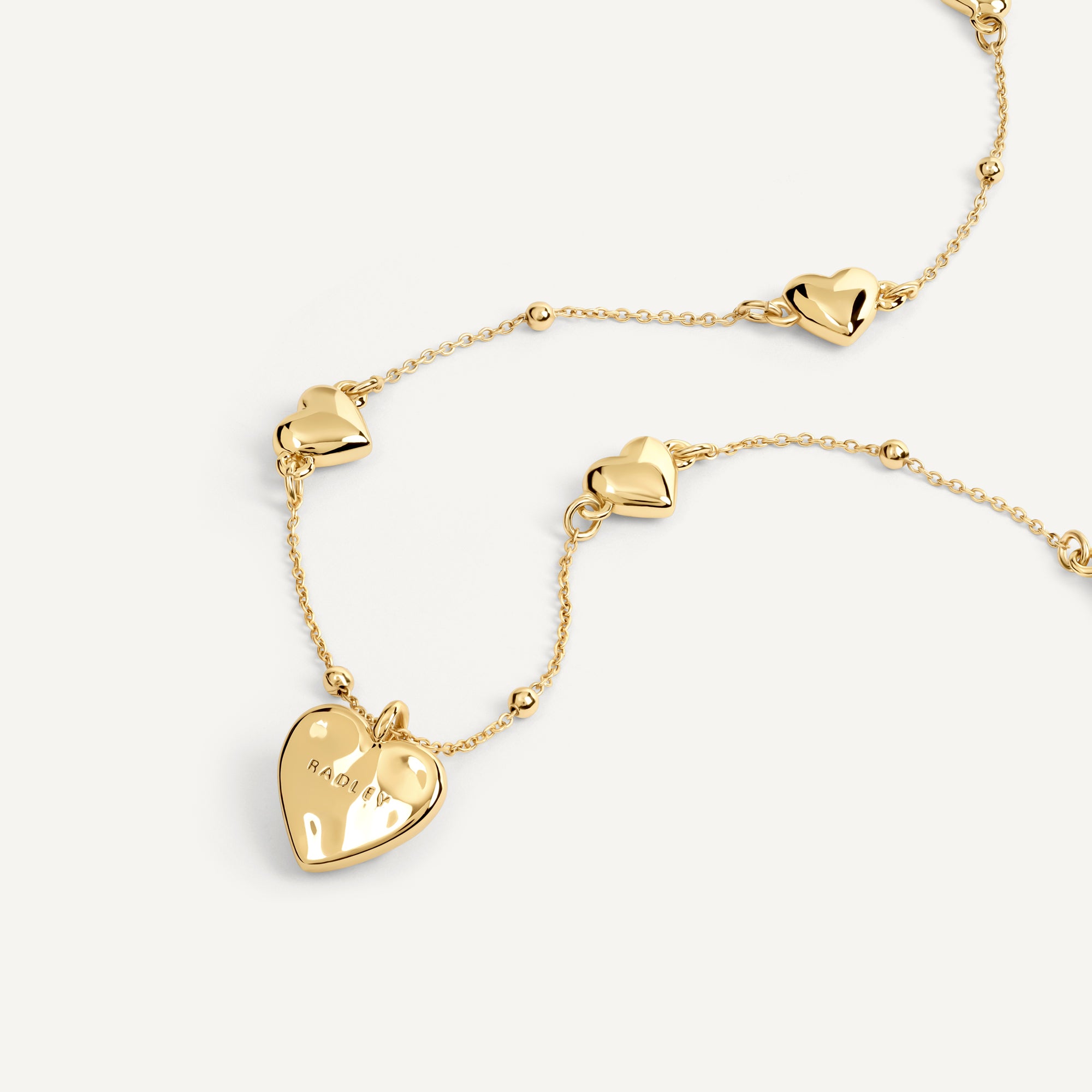 Heart Street Hammered Multi Heart Charm Nec Gold - RYJ2552S