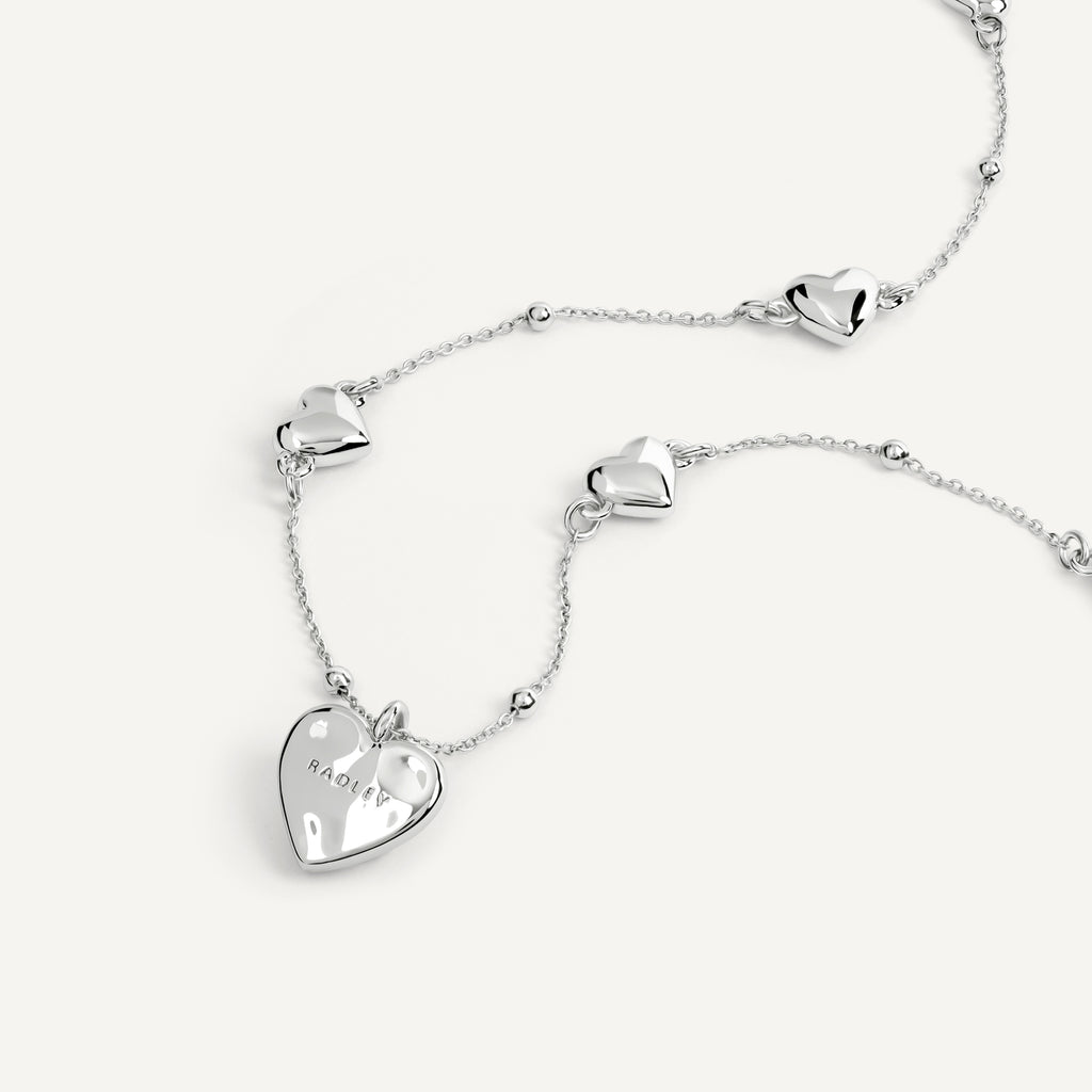 Heart Street Hammered Multi Heart Charm Nec Silver - RYJ2553S