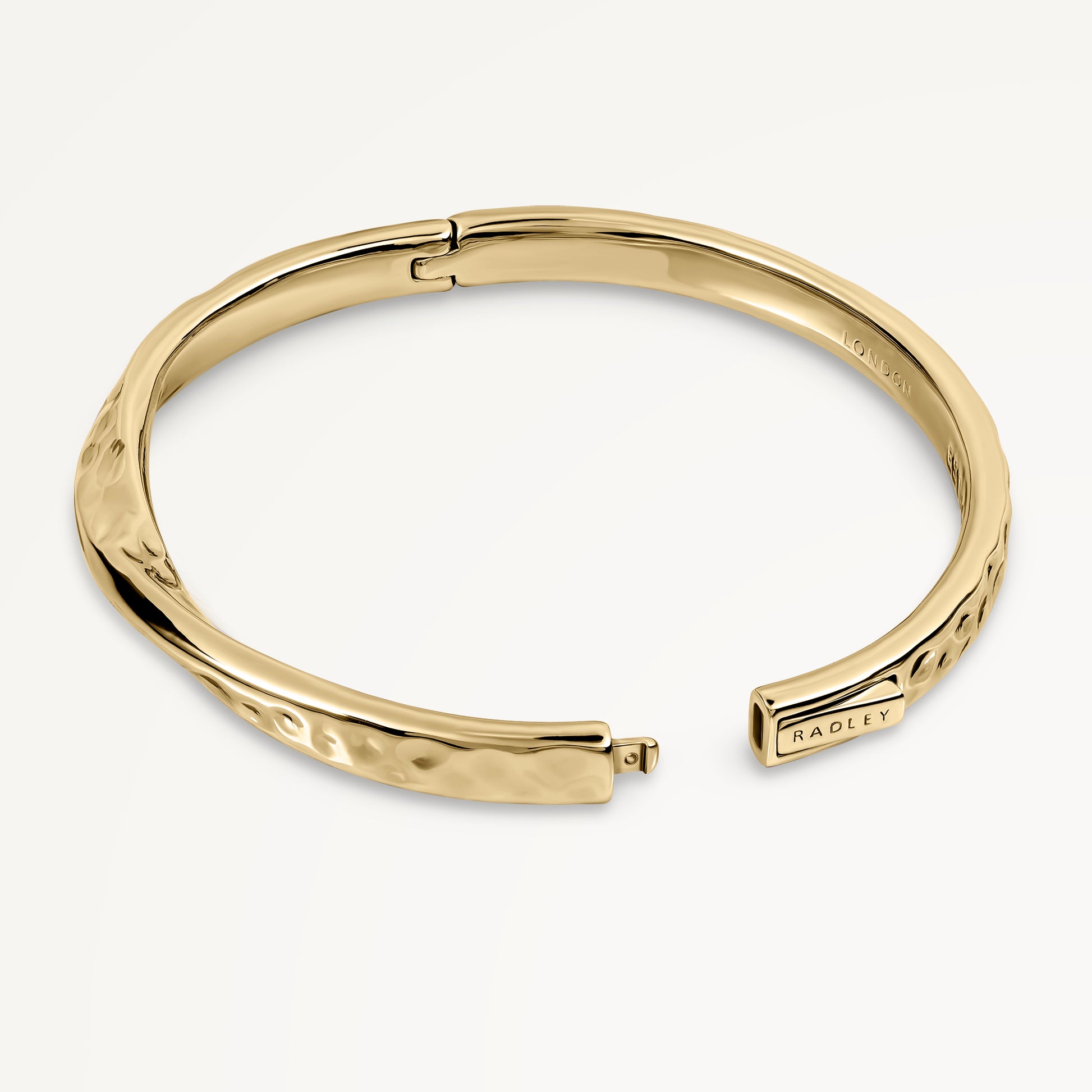 Beaton Close Hammer Effect Bangle Gold - RYJ3486S