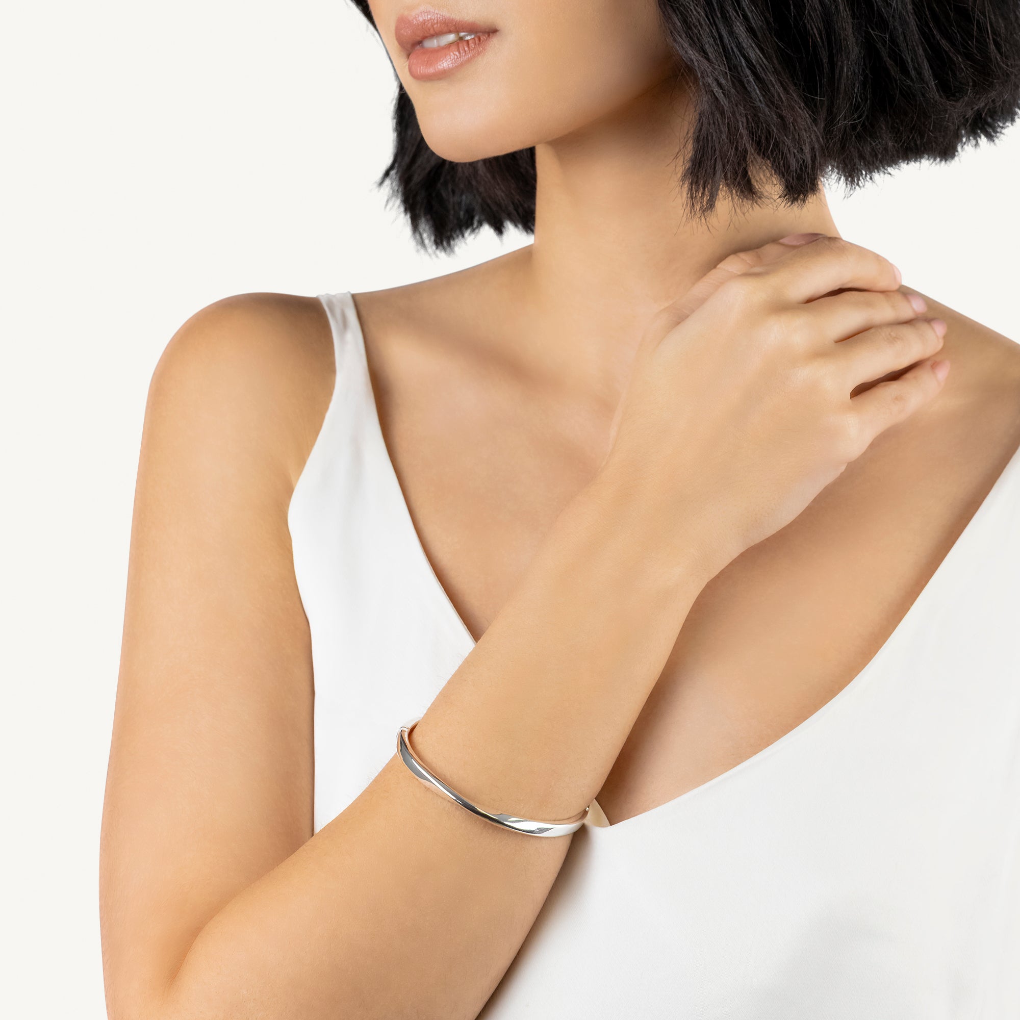 The Belsize Silver Twist Bangle Silver - RYJ3615S