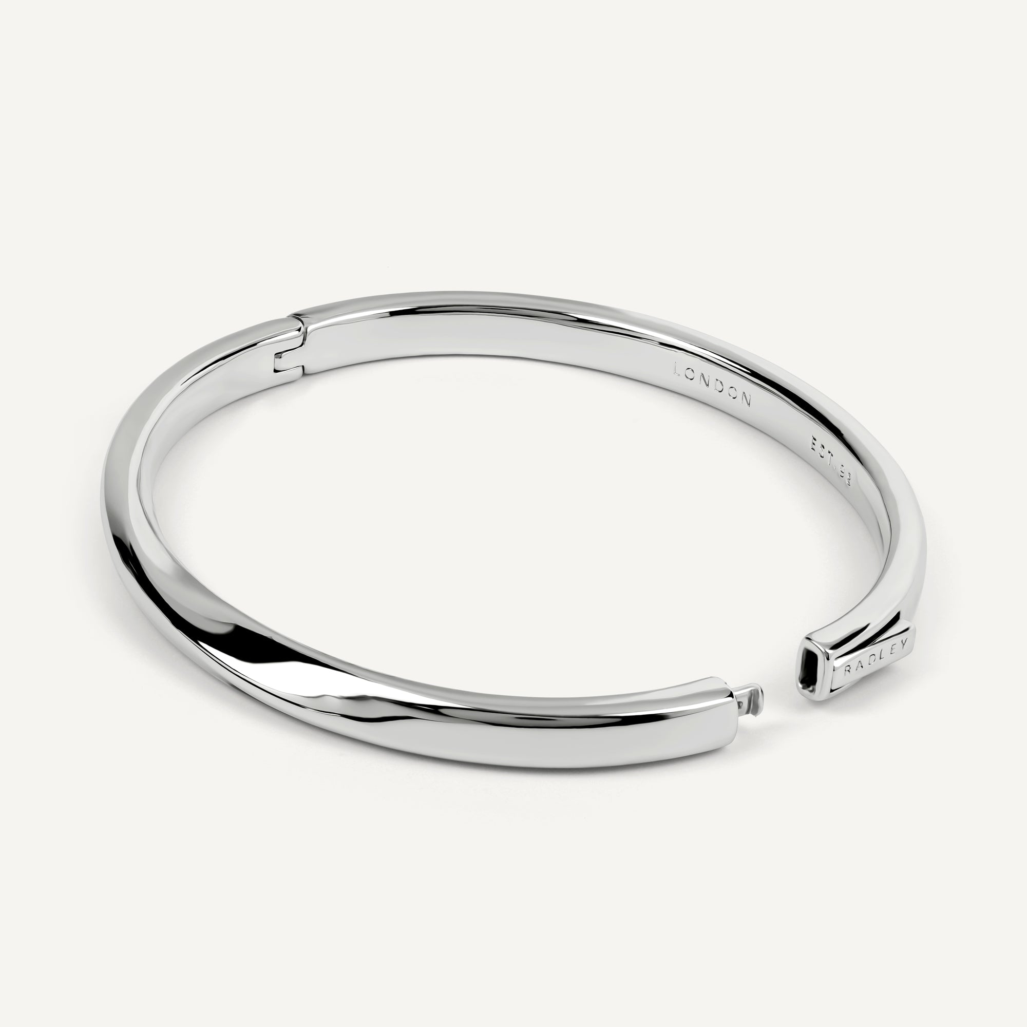 The Belsize Silver Twist Bangle Silver - RYJ3615S