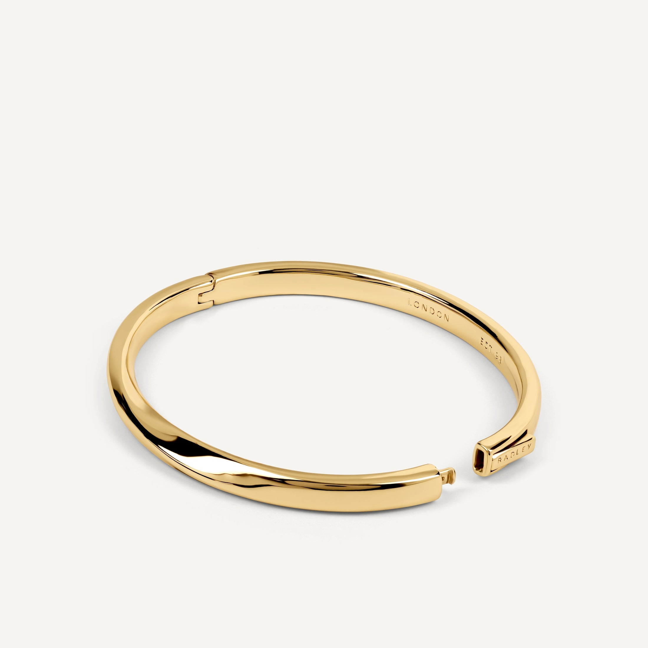 The Belsize Gold Twist Bangle Gold - RYJ3616S