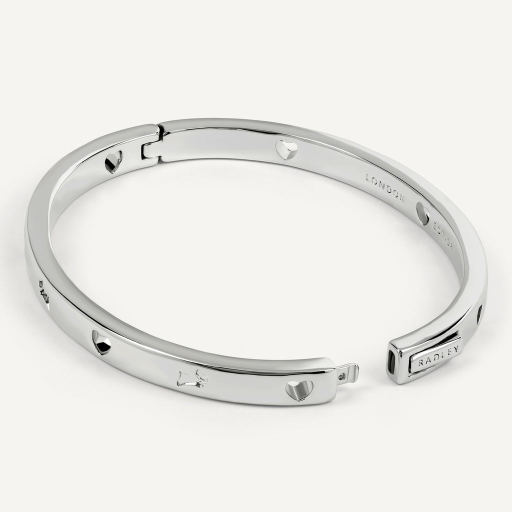 The Camden Cut Out Heart And Dog Bangle Silver - RYJ3617S