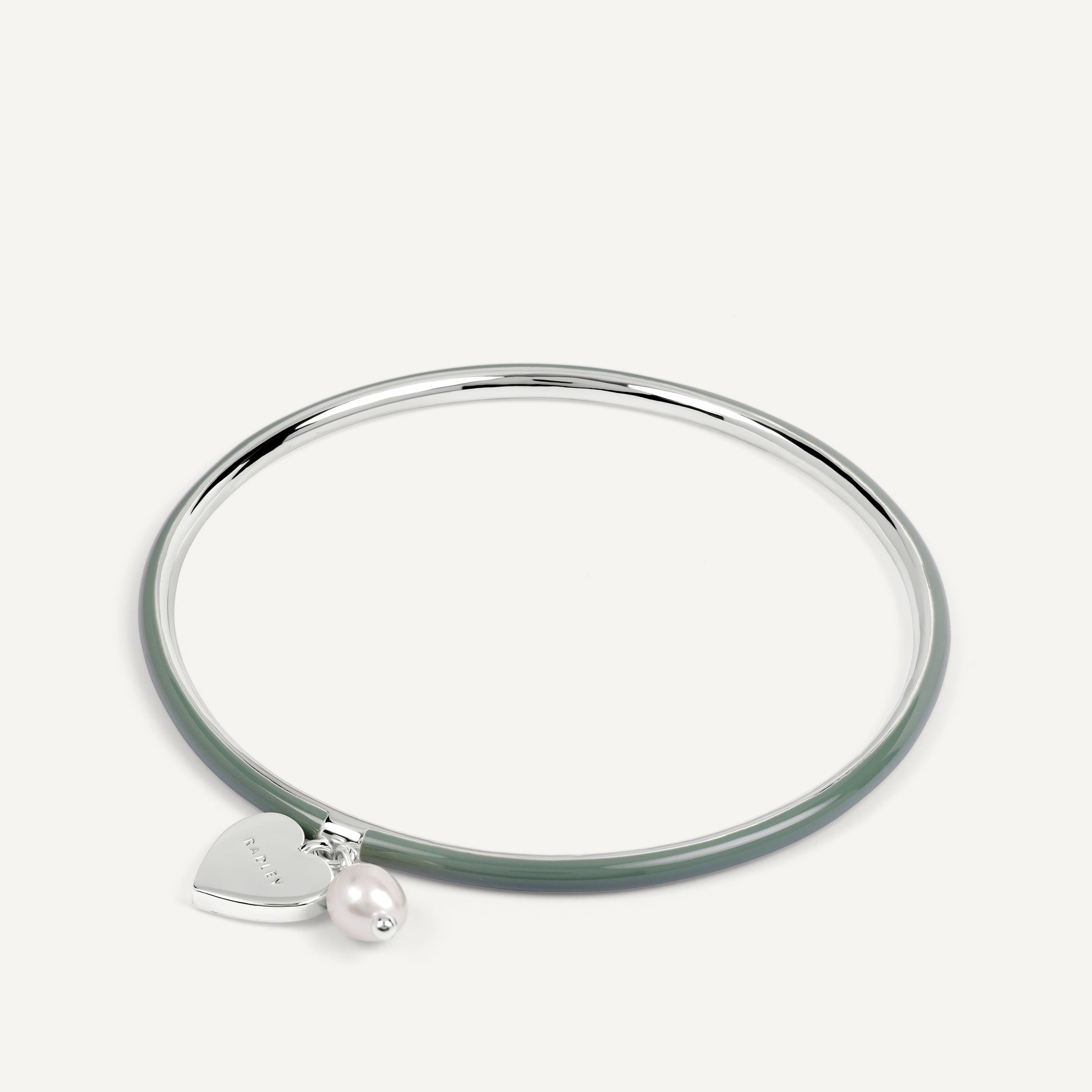 Heart Street Enamel Bangle With Hanging Cha Silver - RYJ3621S
