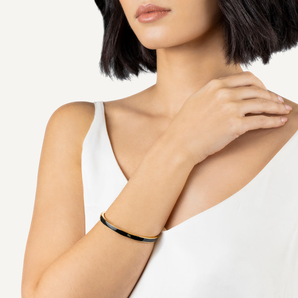 Sion Close Black Enamel Bangle Gold - RYJ3664S