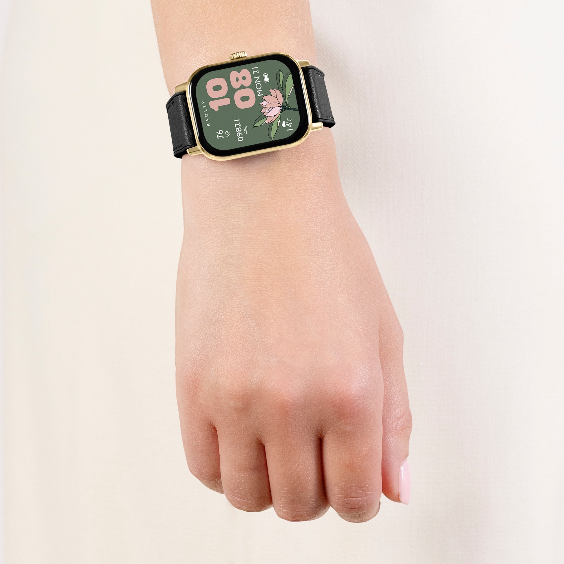 Series 56 Smartwatch With Leather Strap  Black - RYS56-2186