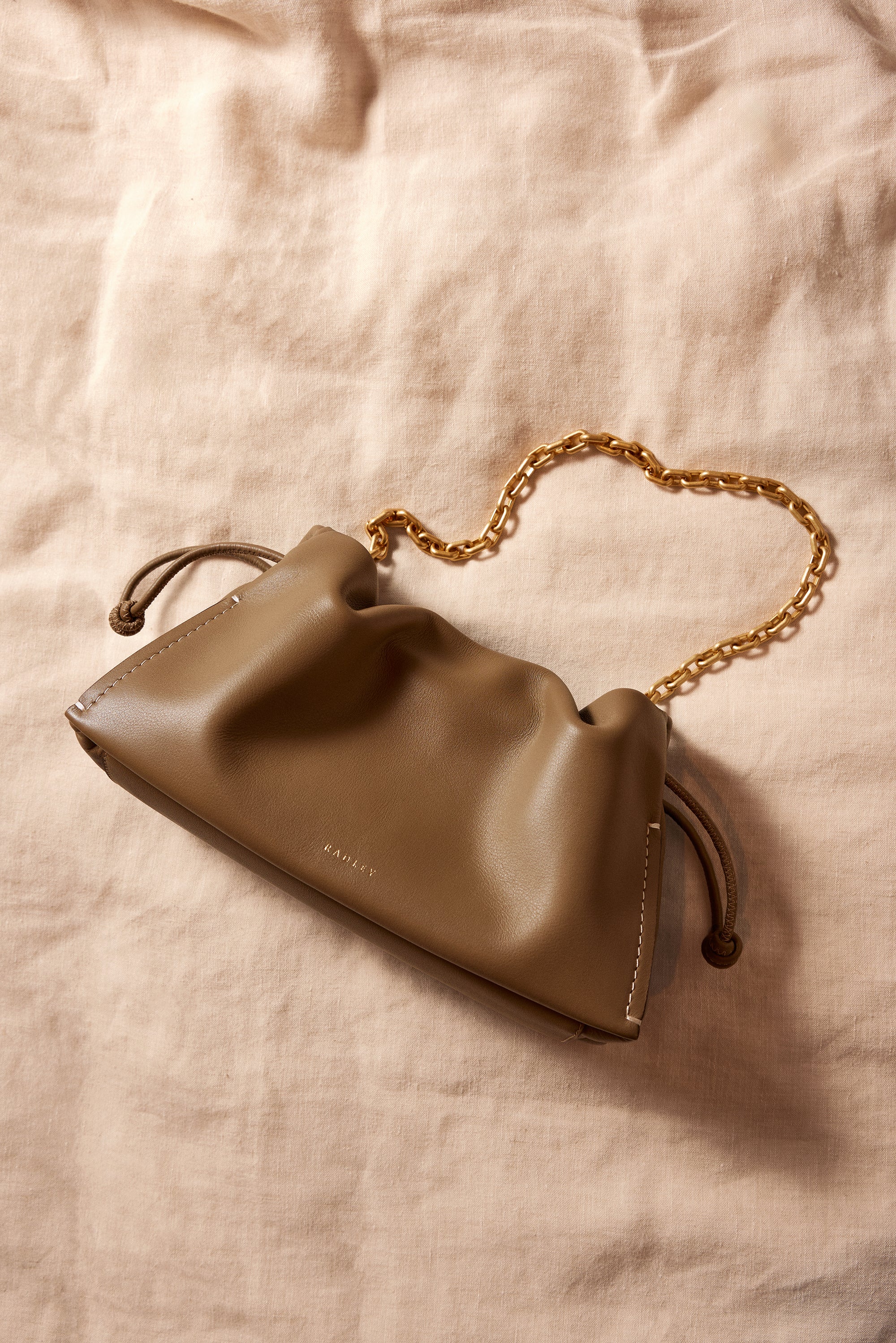 Acorn Medium Chain Clutch Bag | The Roxburgh SS26 | Radley London