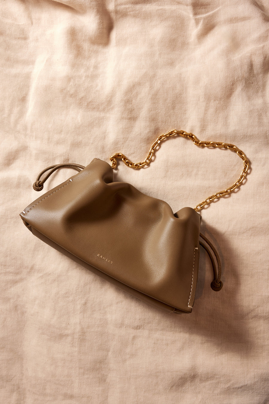 The Roxburgh Medium Chain Clutch Acorn - 113469