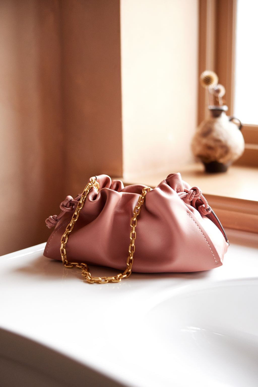 The Roxburgh Medium Chain Clutch Carnation - 113468