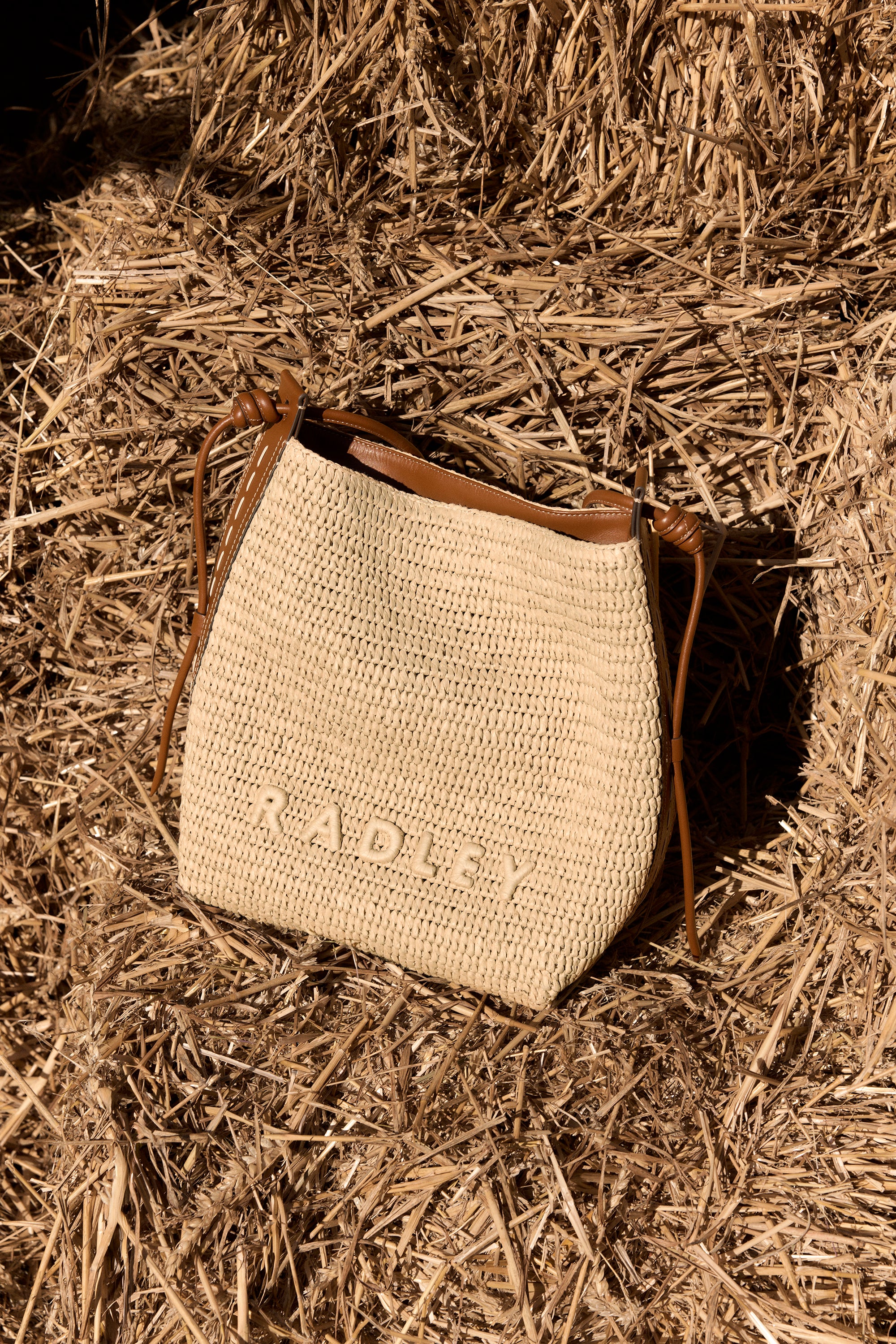 The Camden SS26 | Natural Medium Open Top Shoulder Bag | Radley London