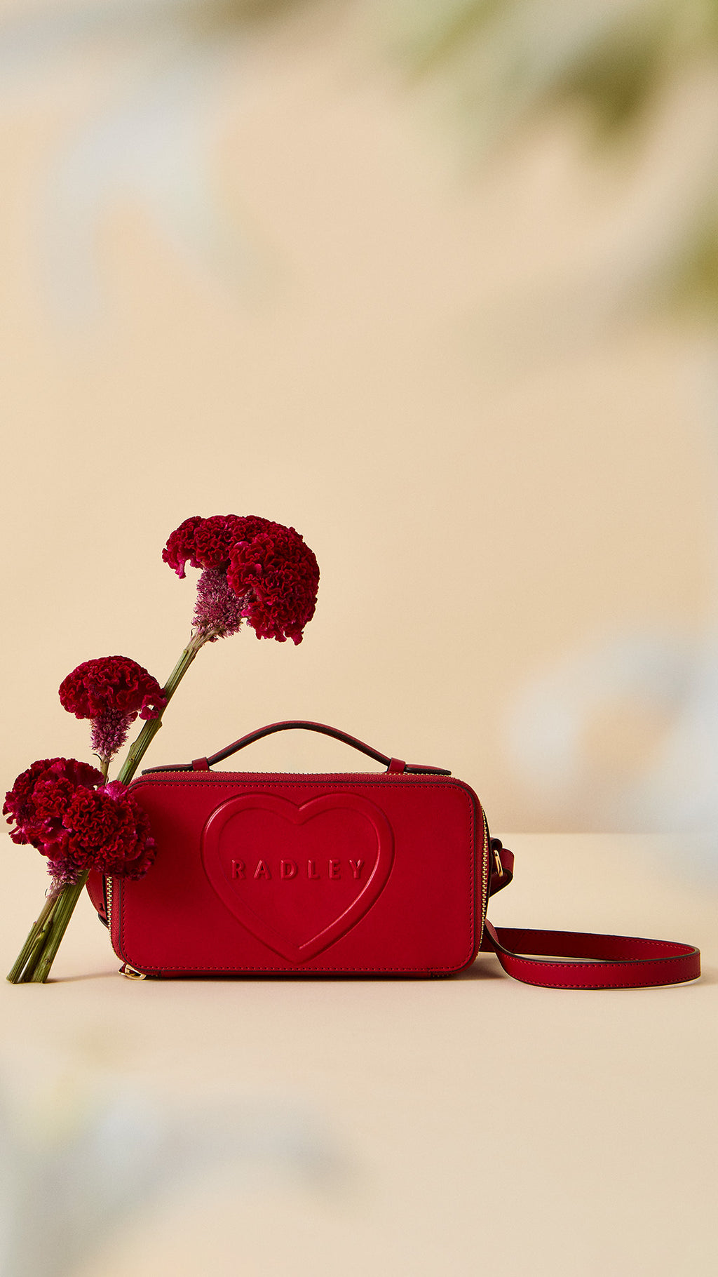Calvert Way - Heart Street Small Cross Body Poinsettia - 113081