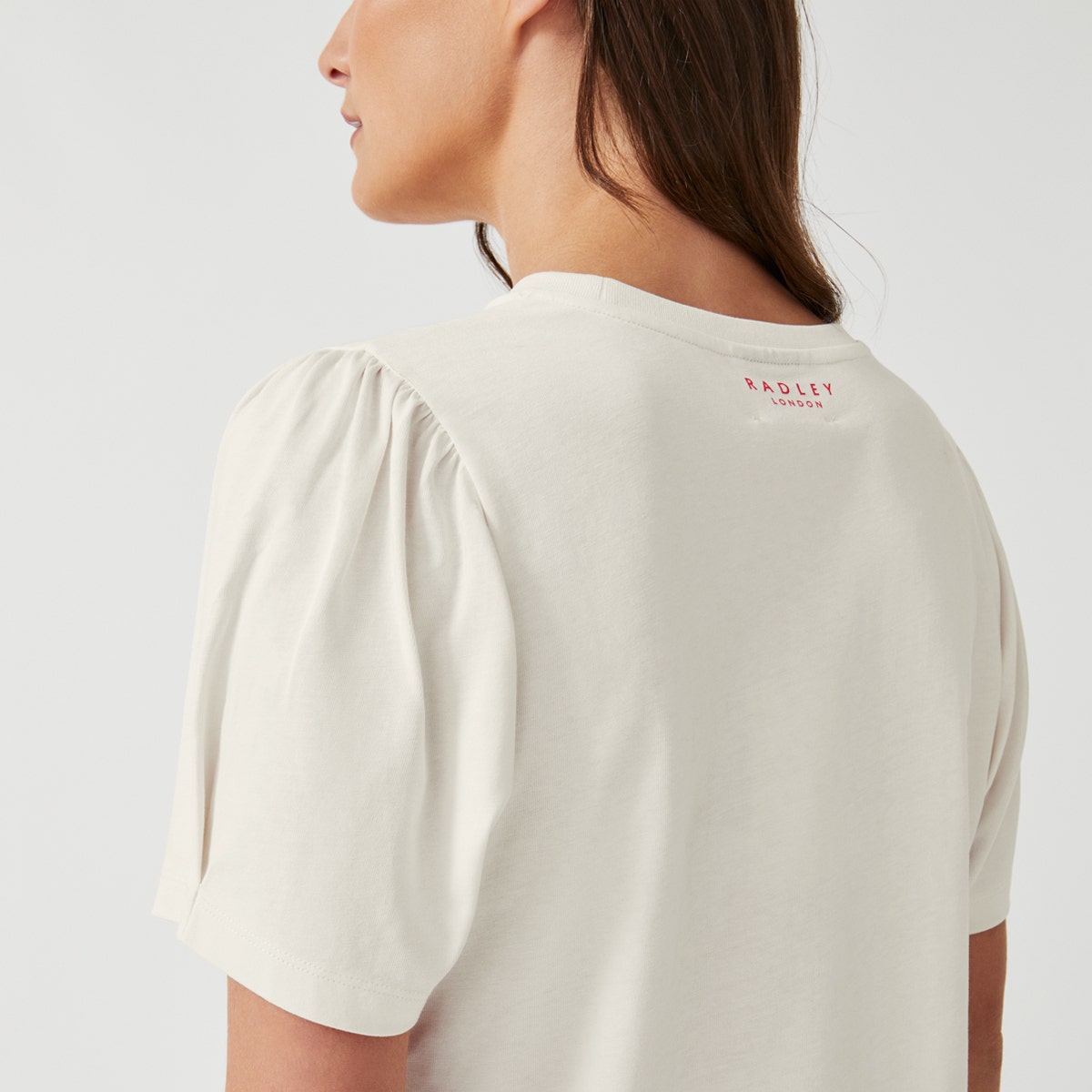 ORAN PLEAT SLEEVE T-SHIRT CREAM