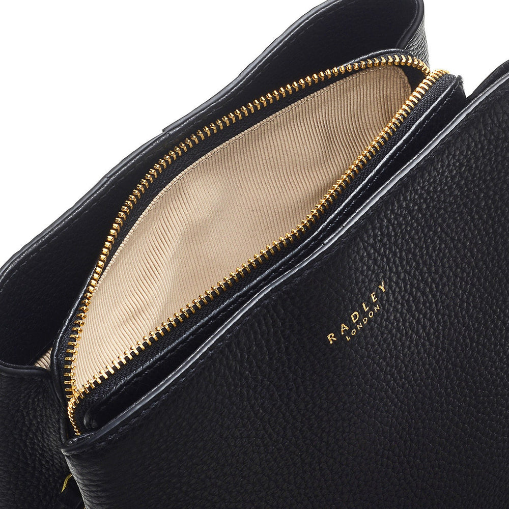 Dukes Place Leather Medium Compartment Crossbody Bag in Black - H1556001