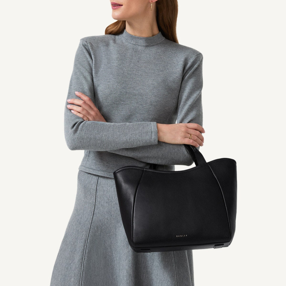 MUSWELL LANE MEDIUM ZIPTOP GRAB BLACK