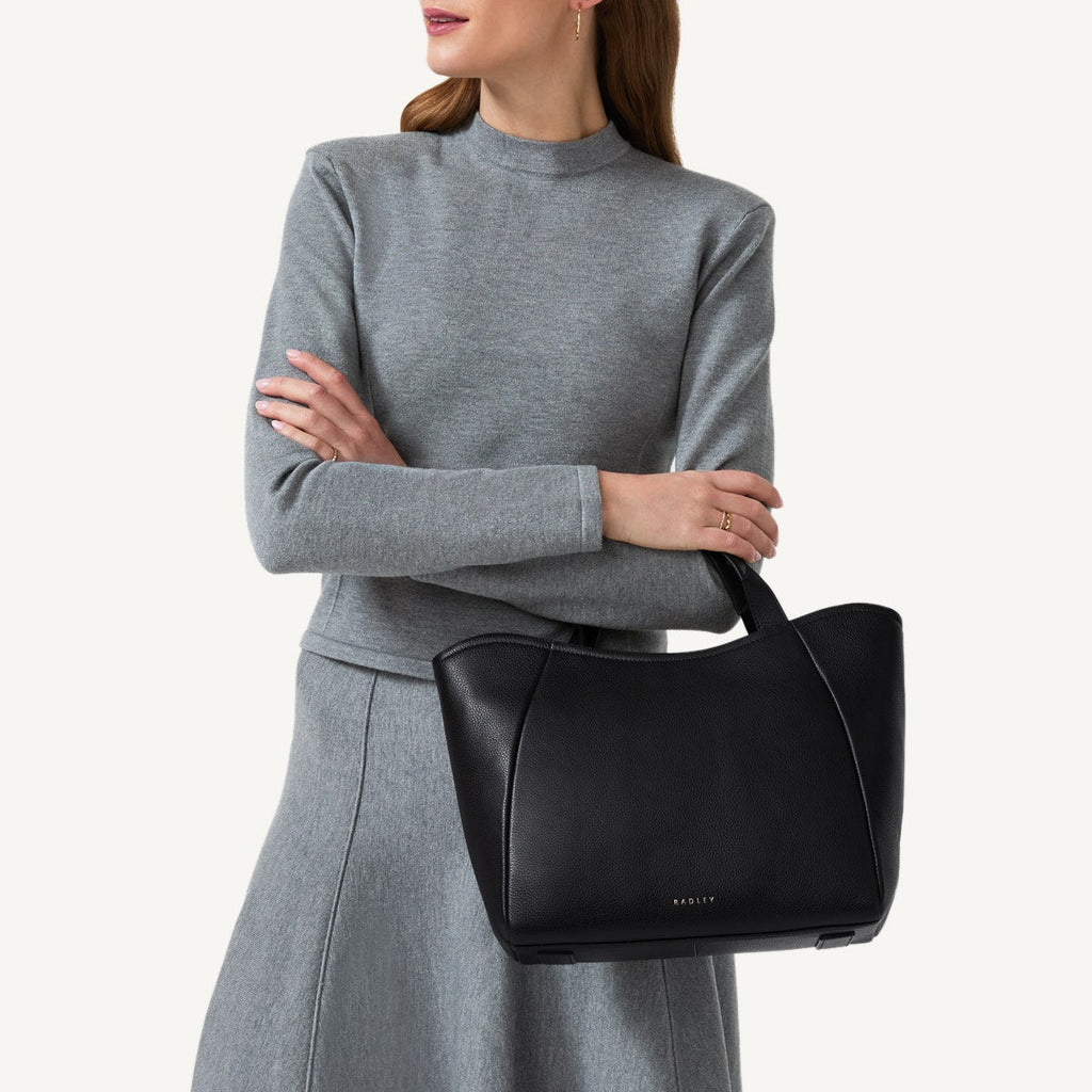 MUSWELL LANE MEDIUM ZIPTOP GRAB BLACK
