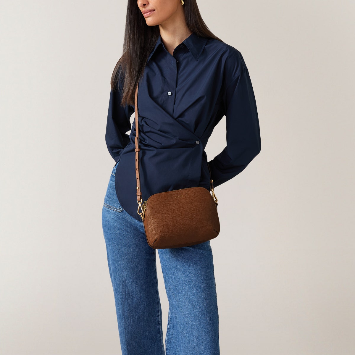 Saddle Medium Ziptop Crossbdody Bag | Dukes Place | Radley London