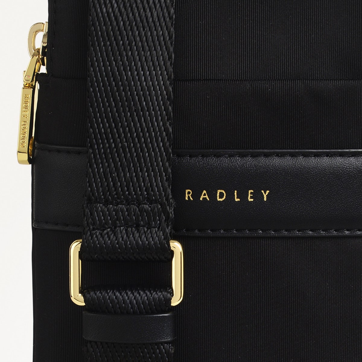 Holland Park Medium Zip Around Phone Crossb Black - H2059001