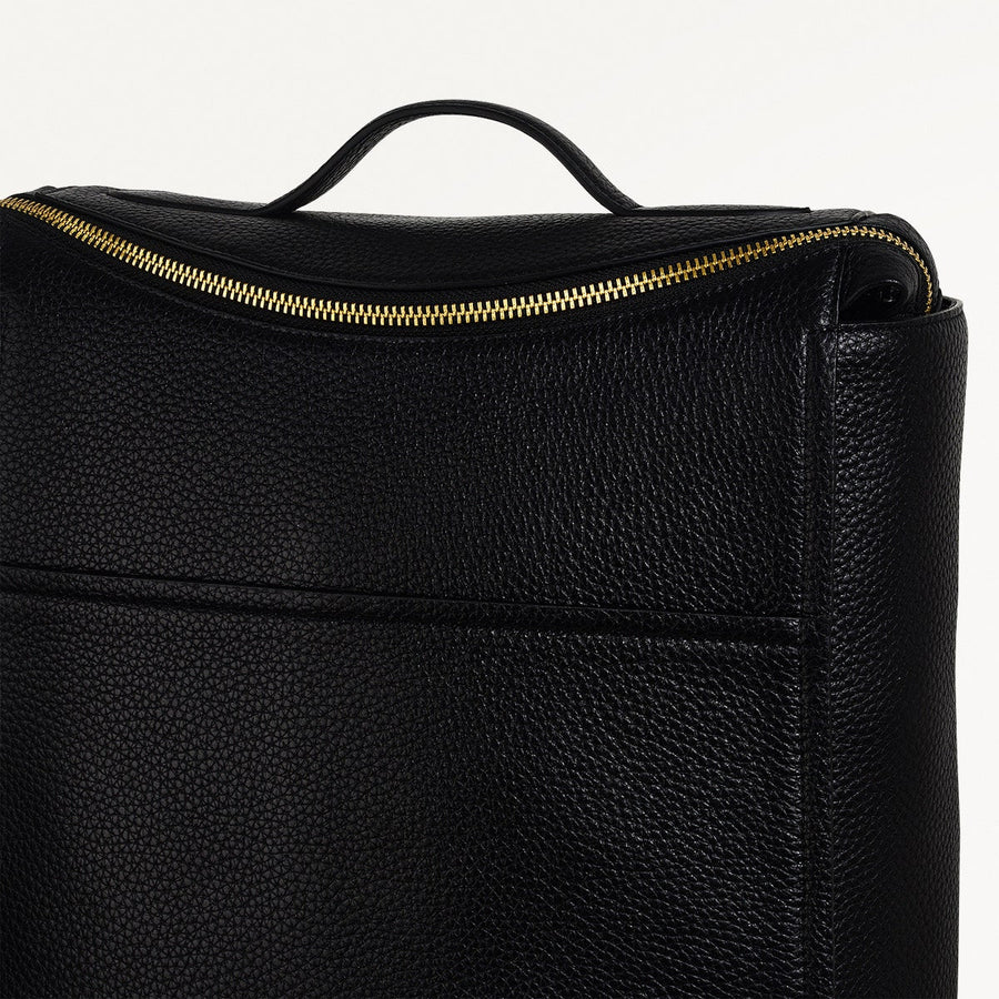 Oak Street Leather Medium Ziptop Backpack in Black - H2066001