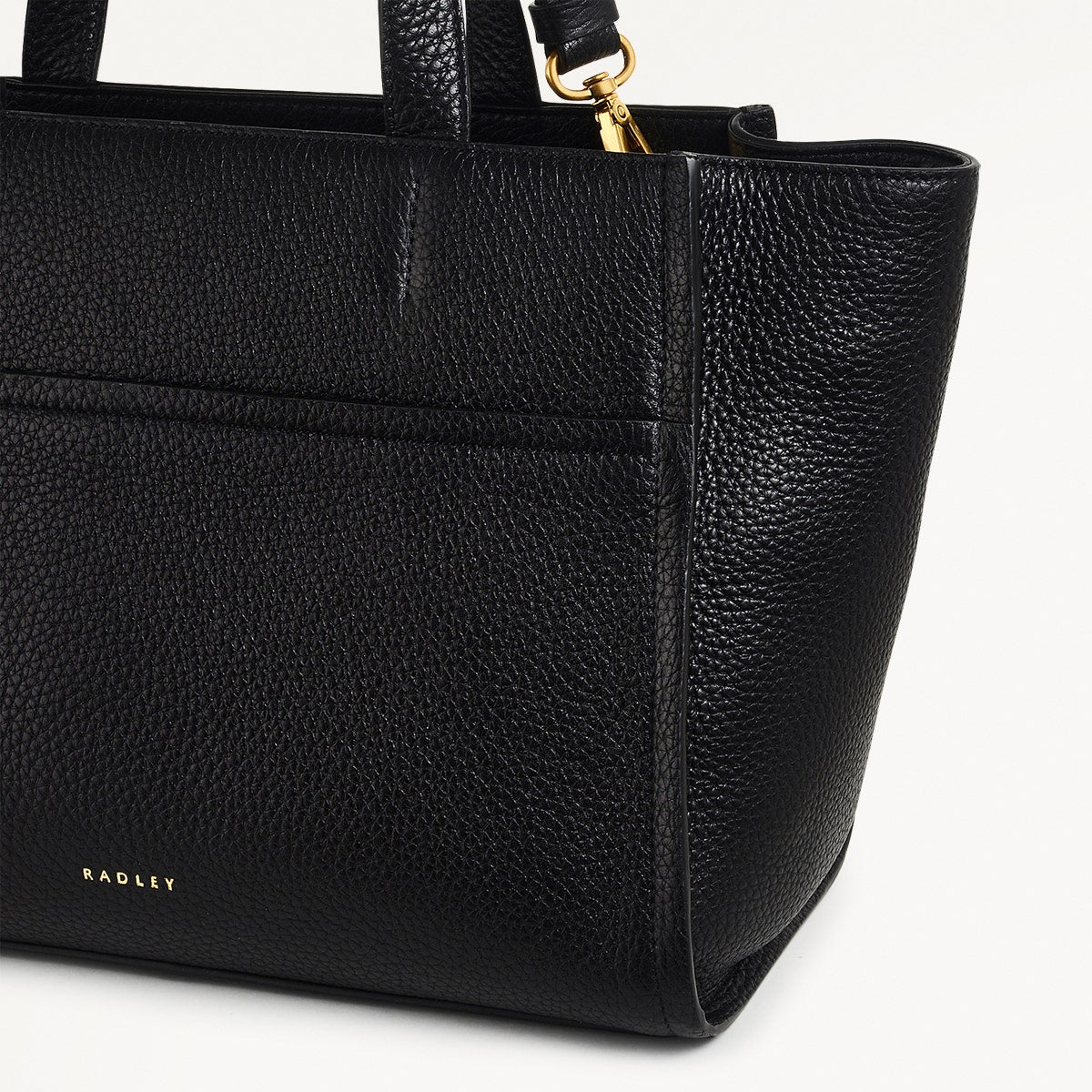 Oak Street Leather Medium Ziptop Grab Bag in Black - H2073001